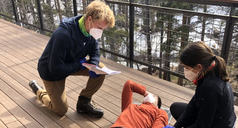 students participate in a wilderness first aid course on a gap year expedition with outward bound